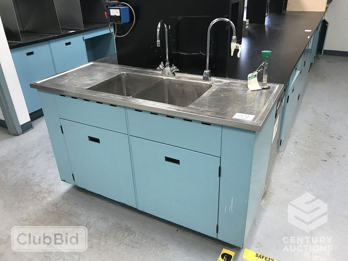 S/S Worktop, S/S Double-Well Sink w/ Metal Cabinets